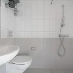 Tastefull And Modern Studio